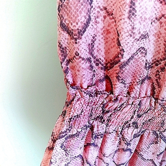 Buddy Love Ray Pink Snakeskin Elastic Waist Short Sleeve Mini Dress Size Medium - Picture 8 of 12